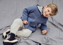 Lade das Bild in den Galerie-Viewer, Kinder Jacke aus weicher Lambswool