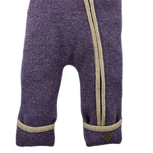 Lade das Bild in den Galerie-Viewer, Herzchenstrampler superweich veilchen