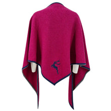 Lade das Bild in den Galerie-Viewer, Dreieckstuch in Farbe weinrot Rückseite